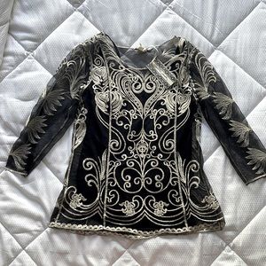 ✨Brand New lace top